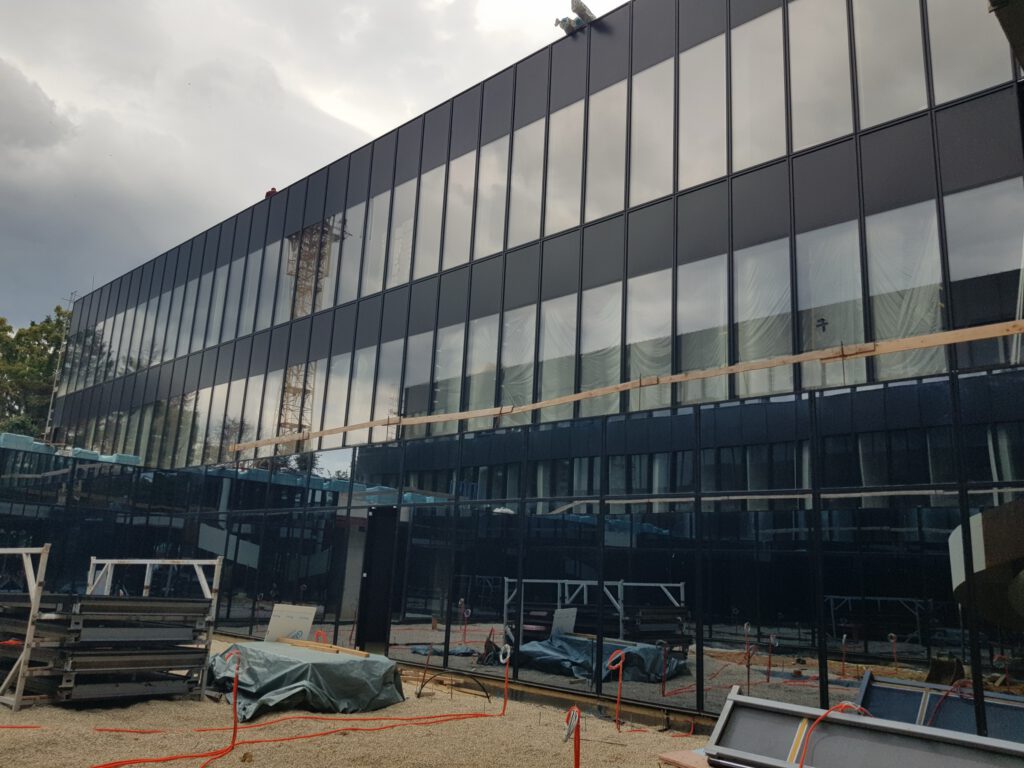 Institut Ruđer Bošković — aluminijska fasada, fotografija 4