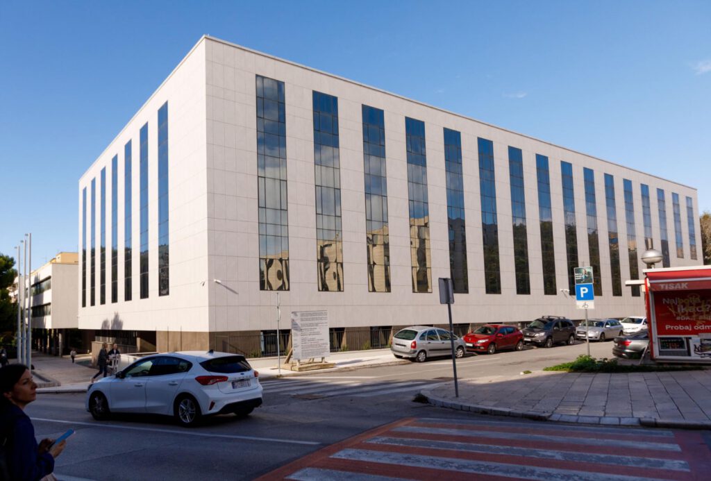 Općinski sud u Splitu — fasada, fotografija 1